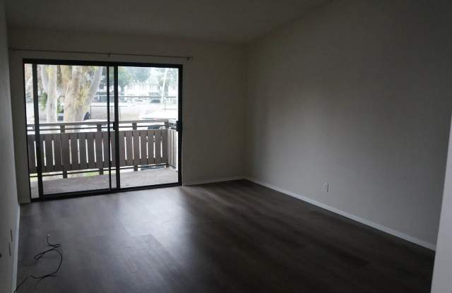 1150 S Meadow Ln Gallery 2