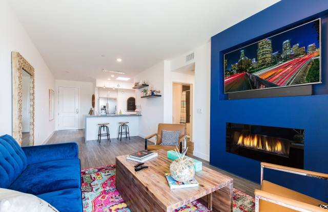 NOHO 55 Luxury Living Gallery 2