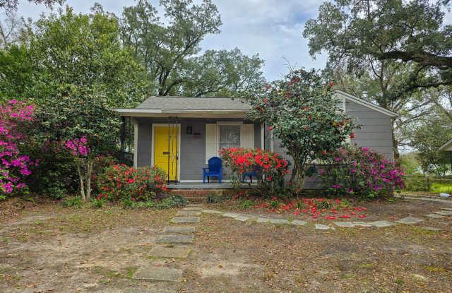 2 bedroom 1 bath house w/ bonus room off Gulf Beach Hwy! photos photos 2 bedroom 1 bath house w/ bonus room off Gulf Beach Hwy! photos photos