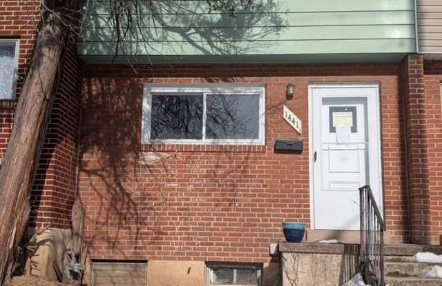 Cozy 3 Bed 1 Bath Harrisburg Home - Available Now! photos photos