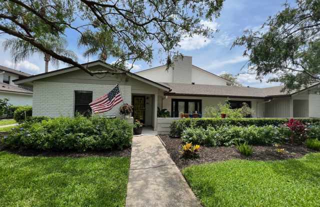 Audubon Park 2/2 Corner Unit Villa with Lakefront Amenities! photos photos