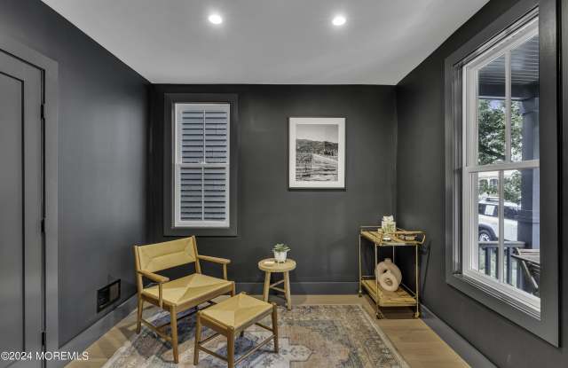 64 Webb Avenue Gallery 4