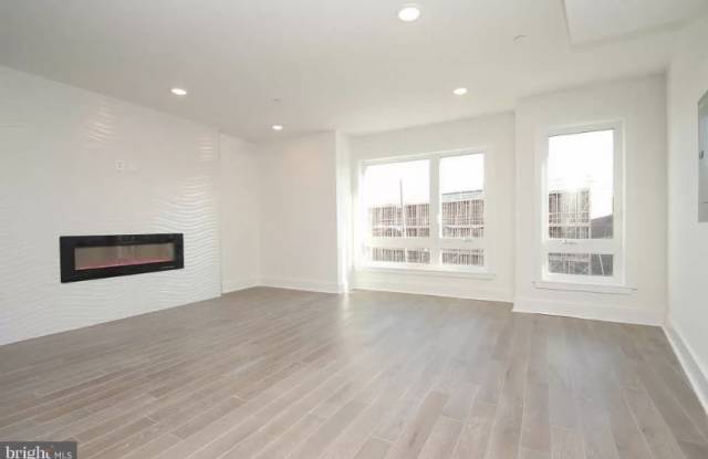 2560 Frankford Avenue Gallery 3