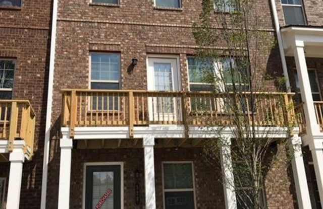 328 Beacons Pl - 328 Beacons Place, Alpharetta, GA 30005