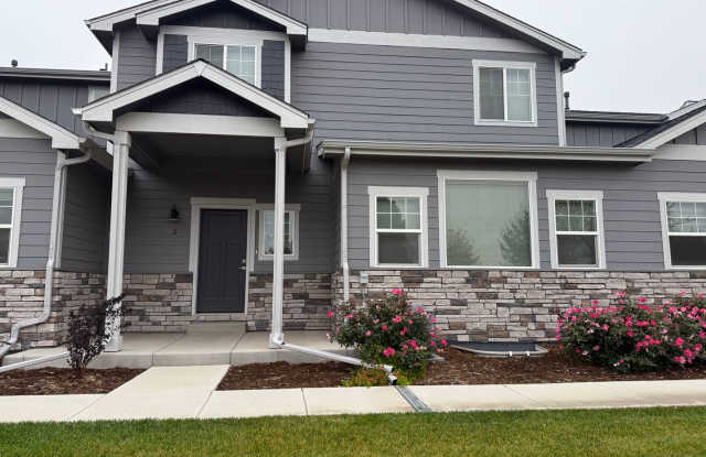 Updated and Very Spacious 3 Bedroom Townhome in Windsor! photos photos Updated and Very Spacious 3 Bedroom Townhome in Windsor! photos photos