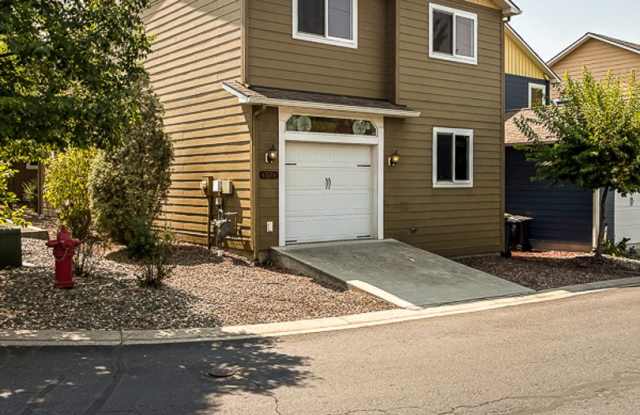 Beautiful Custom 4bed/3bath Single Family Home photos photos