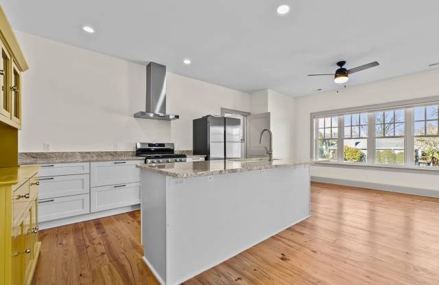 1301 South Alston Ave photos photos