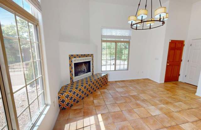 Clean 3 Bedroom Gallery 3