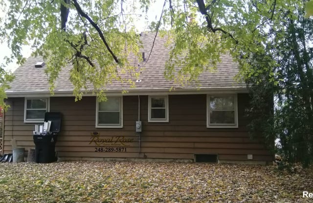 25824 Mackinac St Gallery 2
