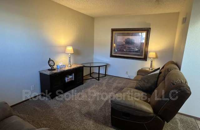 3305 Frontier Street - 3305 Gallery 3
