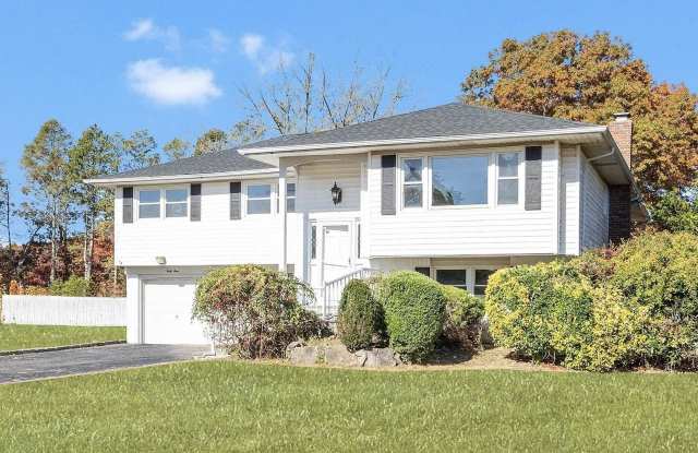 44 Peppermint Road - 44 Peppermint Road, Commack, NY 11725