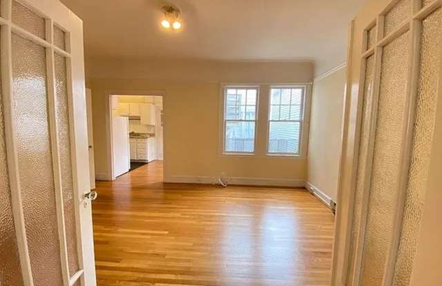 2590 Sacramento St Apt 201 Gallery 3
