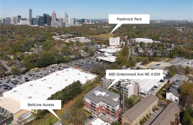 680 Greenwood Avenue NE Gallery 3
