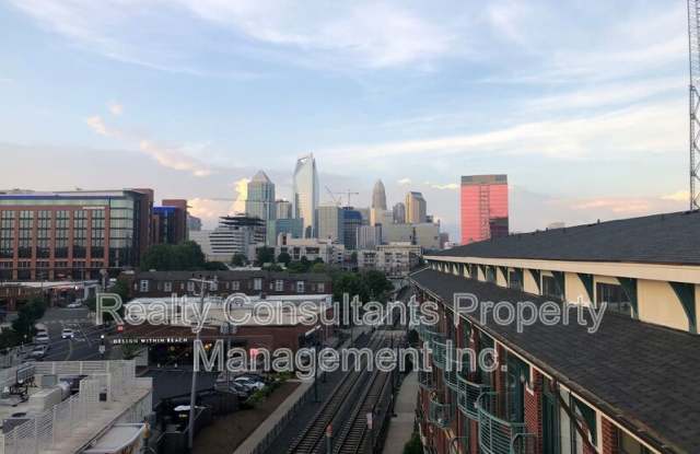 115 E. Park Avenue photos photos