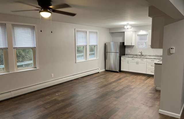 1018 Chestnut Rd photos photos