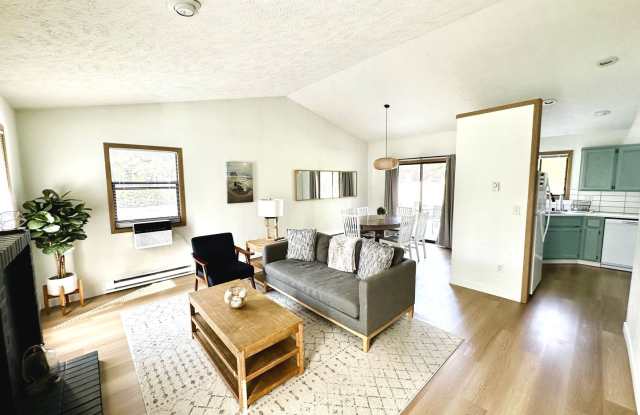 189 Crestline Duplex photos photos