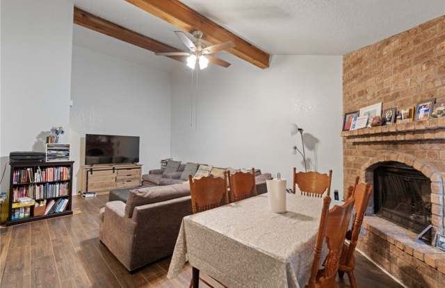 6612 Hardwick Drive Gallery 3