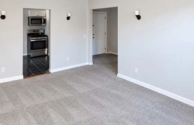 502 Brinley Avenue - 10 Gallery 2