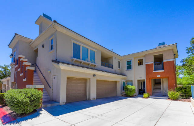Beautiful 2 Bedroom With 2 Car Garage Summerlin Condo In Gated Community photos photos