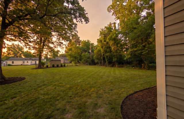 FOR LEASE – 518 Burlington Cir, Memphis, TN 38127 Gallery 3