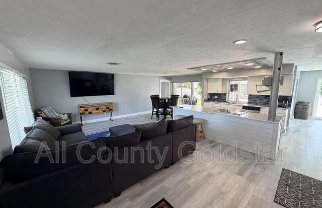 4502 Wynkoop Circle Gallery 3