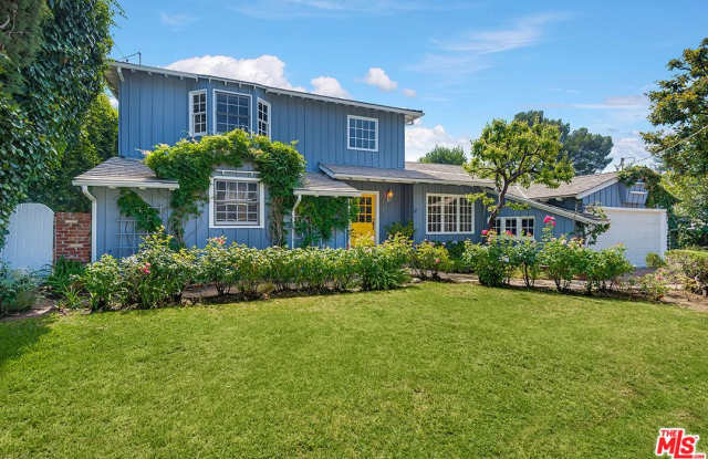 2178 LINDA FLORA Drive Gallery 3