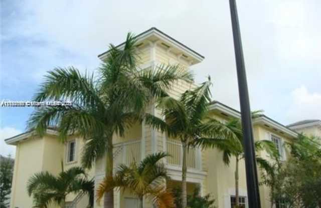 371 NE 26th Ter - 371 Northeast 26th Terrace, Homestead, FL 33033