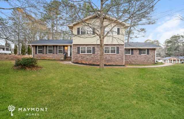 2531 Country Club Drive Southeast photos photos