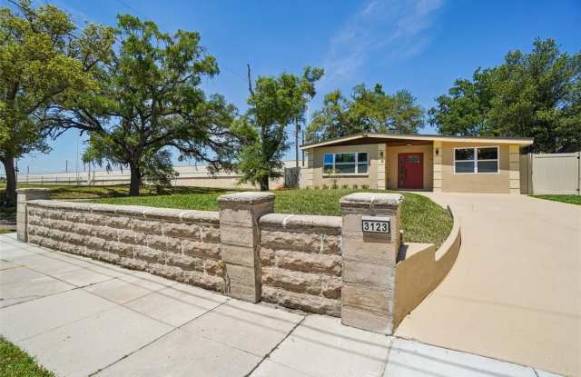 3123 W LA SALLE Street Gallery 2