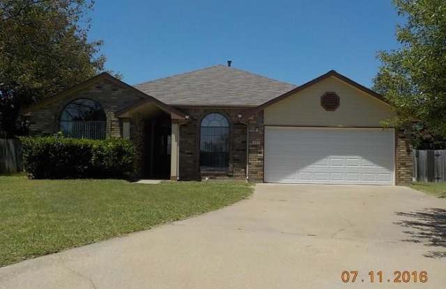 401 Hogan Circle - 401 Hogan Cir, Harker Heights, TX 76548