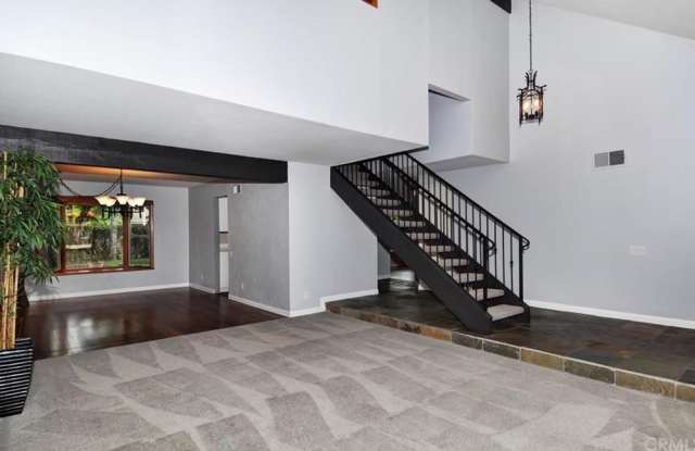 19611 Sacramento Gallery 4