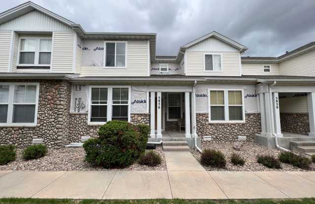 Beautiful Ridgeview at Stetson Hills Townhome Near Powers Corridor Amenities with a 2 Car Garage! photos photos Beautiful Ridgeview at Stetson Hills Townhome Near Powers Corridor Amenities with a 2 Car Garage! photos photos