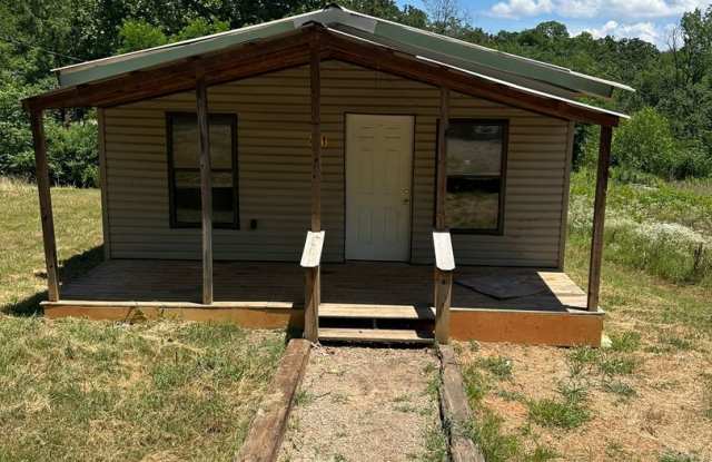 2 BEDROOM 1 BATH HOUSE ALL ELECTRIC CENTRAL HEAT  AIR HAS STACK WASHER/DRYER CONNECTION. photos photos