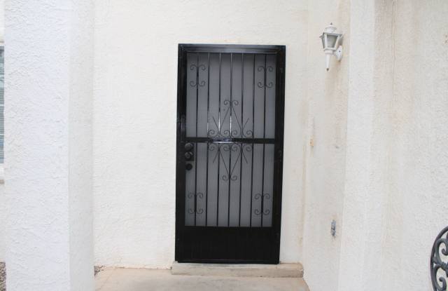 5725 MICHAEL P. ANDERSON Gallery 2