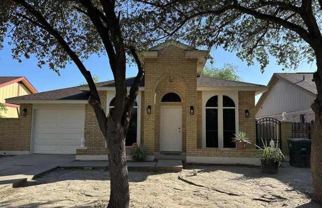 Three bedroom home available for lease! Mines Rd Area! photos photos Three bedroom home available for lease! Mines Rd Area! photos photos