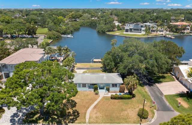 641 34TH AVENUE NE - 641 34th Avenue Northeast, St. Petersburg, FL 33704