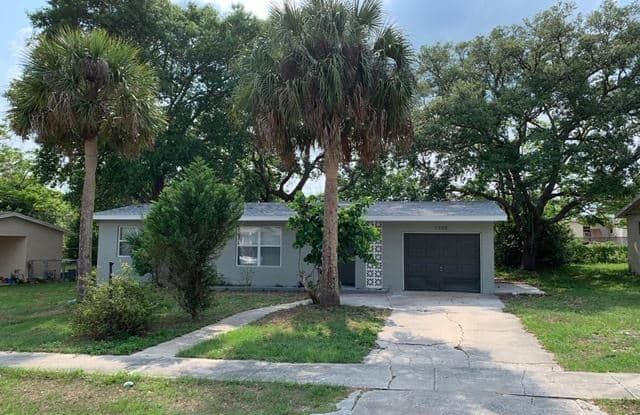 1396 Whitewood Dr - 1396 Whitewood Drive, Deltona, FL 32725