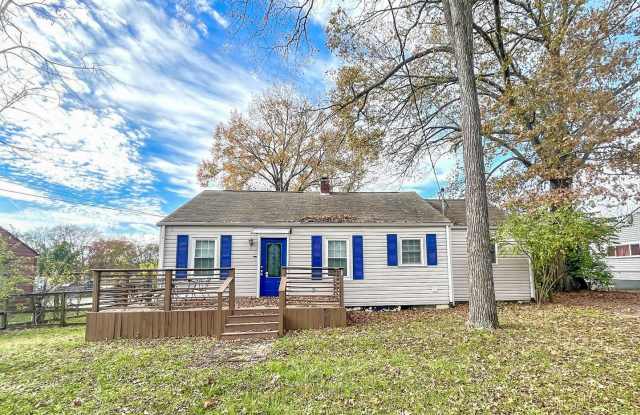907 Idlewild Dr. Gallery 1