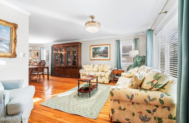 123 Stockton Avenue photos photos