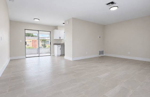 Charming & Updated 3 Bedroom, 2 Bathroom Home in Lehigh Acres! Gallery 3