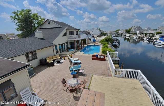 159 Amherst Drive - 159 Amherst Drive, Ocean County, NJ 08721