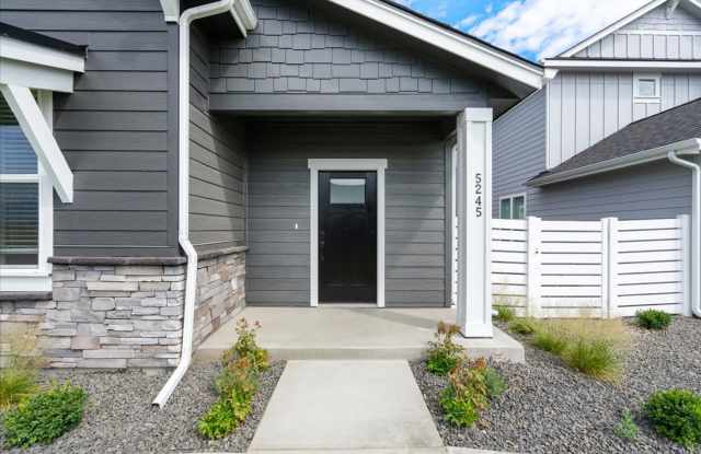 Newly Constructed Home with Spacious Layout Gallery 4