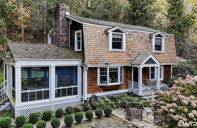 102 Westwoods Road Gallery 2
