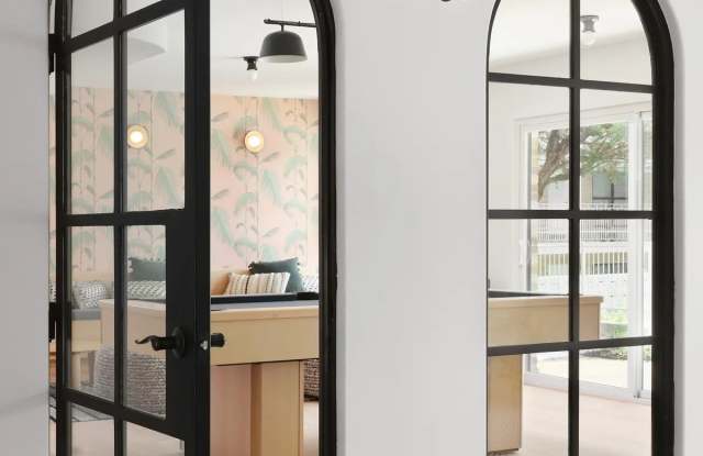 Tara Gallery 2
