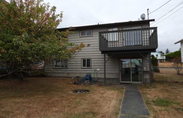4 Bed with Daylight Basement Gallery 3