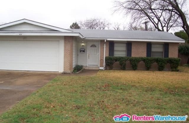 830 Wateka Way - 830 Wateka Way, Richardson, TX 75080