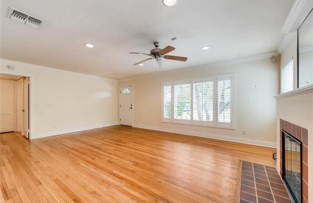 250 DANA WAY Gallery 4
