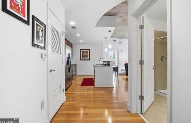 44 Peachtree PL NE 424 Gallery 4