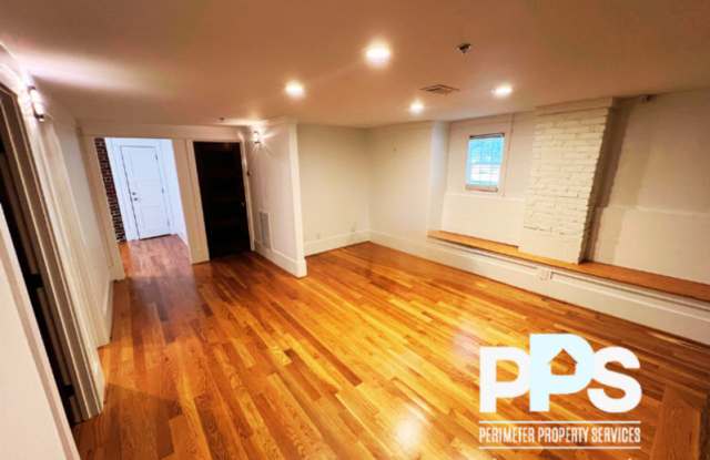 951 Edgewood Ave photos photos