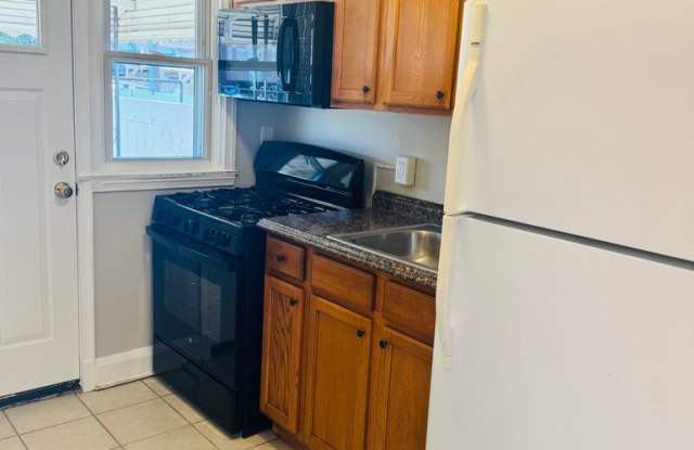 2 Bedroom Townhome in Belair-Edison! photos photos